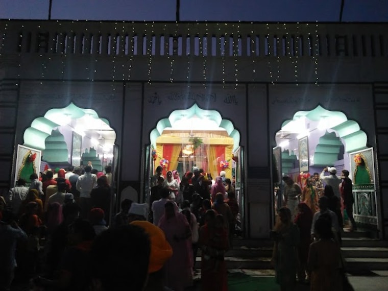 Peer_Baba_Dargah_2