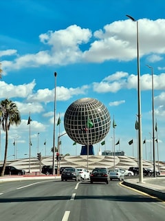 The Globe Roundabout