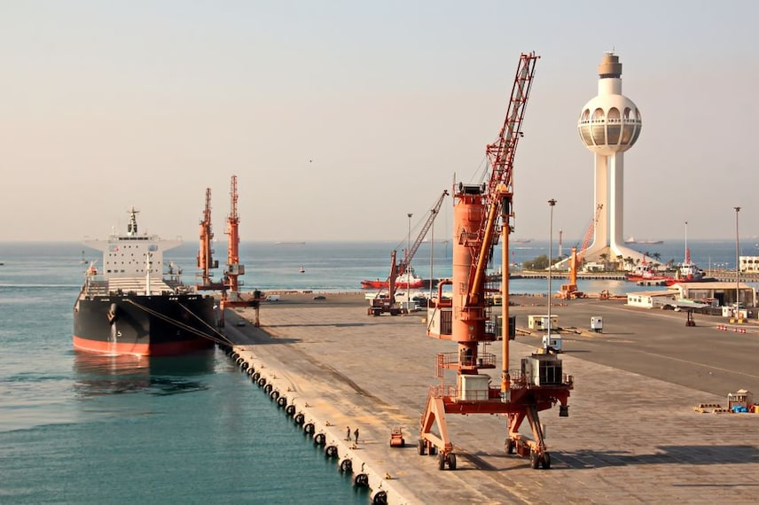 Jeddah_Port_Lighthouse_2