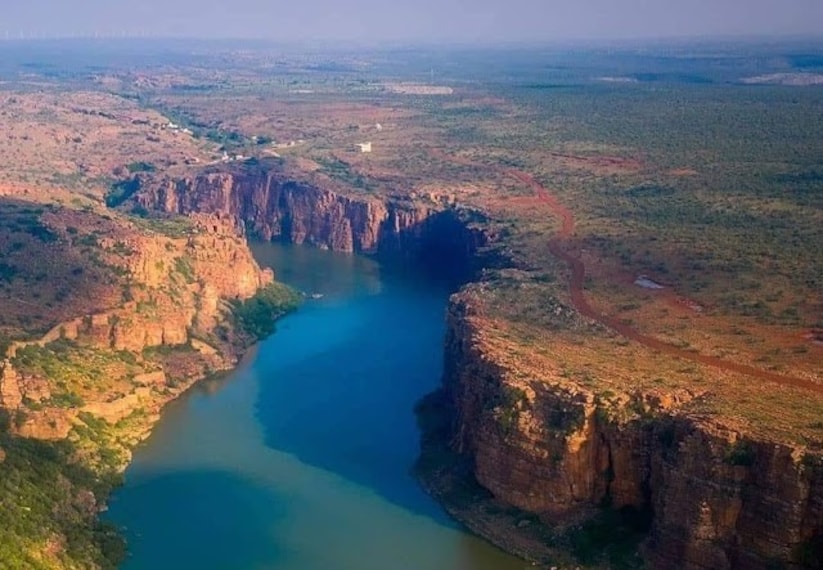 Gandikota_Canyon_1