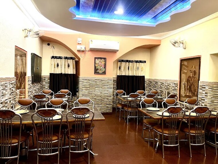 Sree_Mantra_Restaurant_2