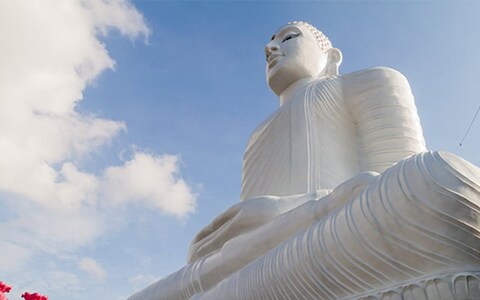 Bahiravokanda Vihara Buddha Statue