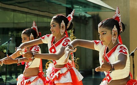 See a Kandyan Cultural Dance Show