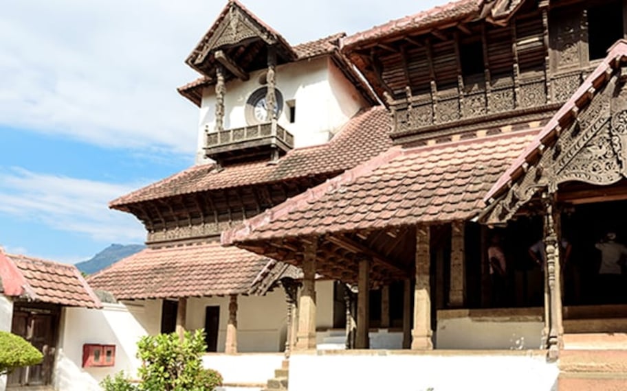 Kanyakumari Padmanabhapuram Palace Landscape Image
