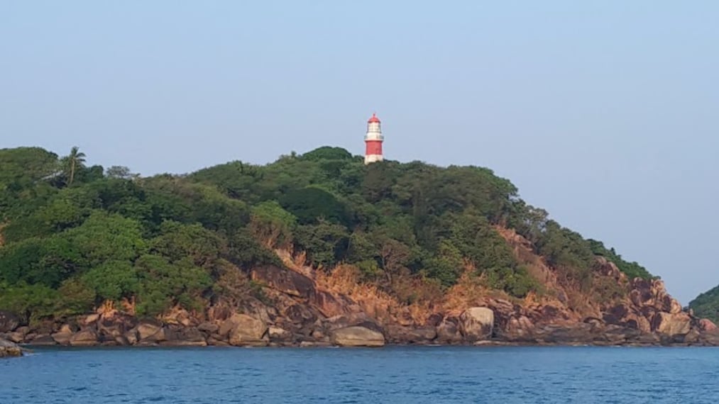 Oyster_Rock_Lighthouse_3