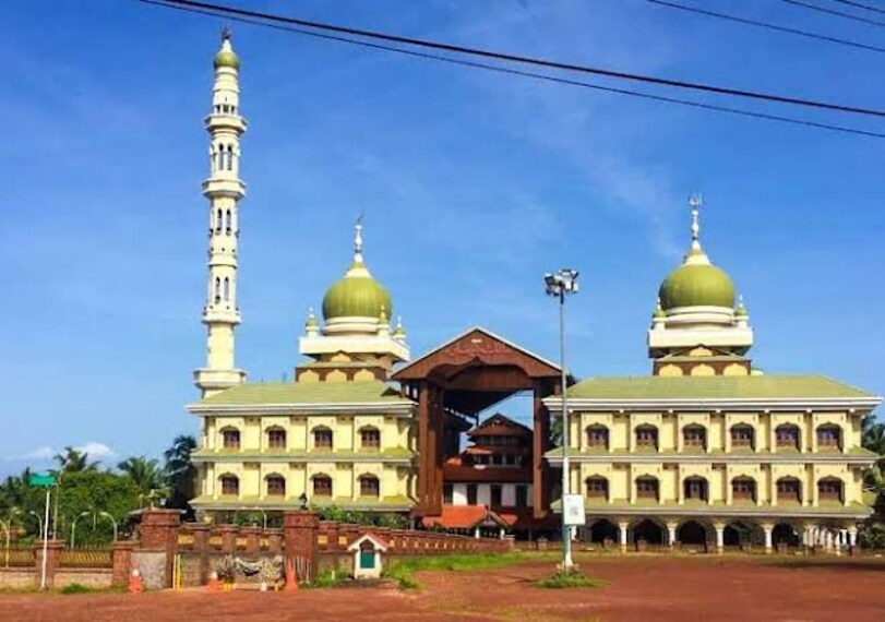 Malik_Deenar_Mosque_2