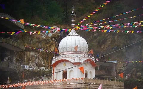 Seek Blessings at Gurudwara Shri Manikaran Sahib