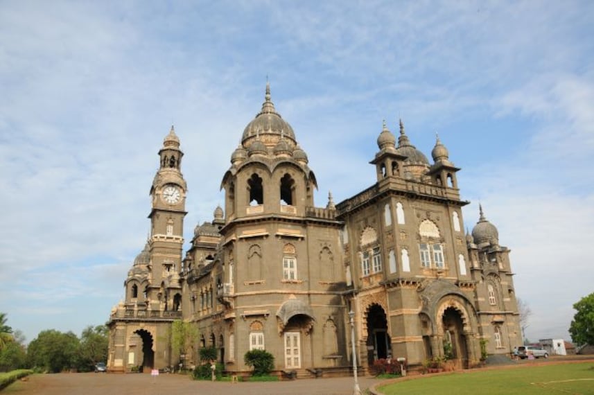 kolhapur_new_palace_museum