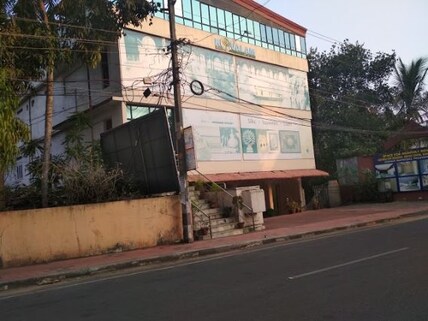 Shopping at the Street Markets