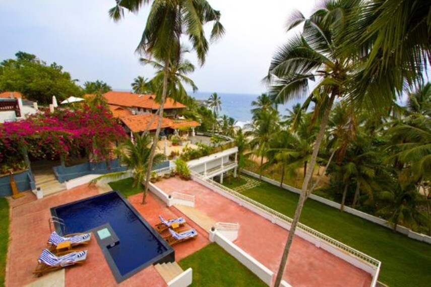 kovalam_turtle_on_the_beach_resort