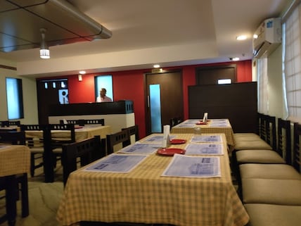 Bombay Restaurant, Silk Street