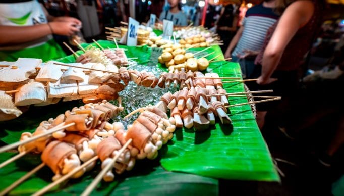 krabi_street_food_at_a_local_market_2