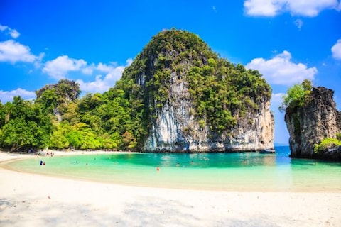 Snorkelling at Hong Island