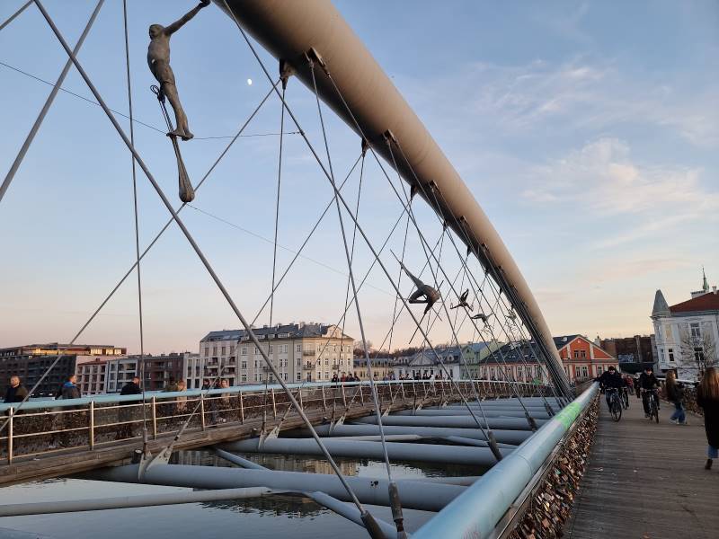 Krakow_Father_Bernateks_Bridge_2