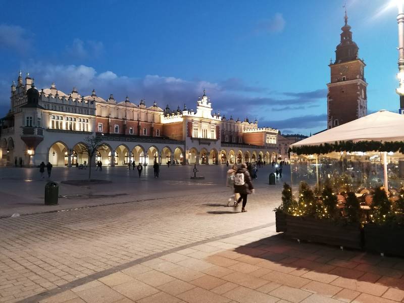 Krakow_Main_Market_Square_9