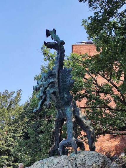 Krakow_Dragons_Den_2