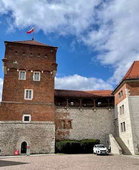 Krakow_Dragons_Den_8