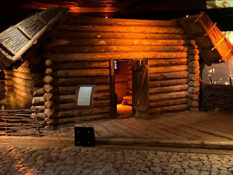 Krakow_Rynek_Underground_2