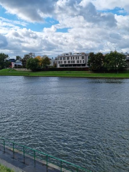 Krakow_Vistulan_Boulevards_9