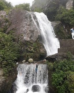 Hike to Paglajhora Falls