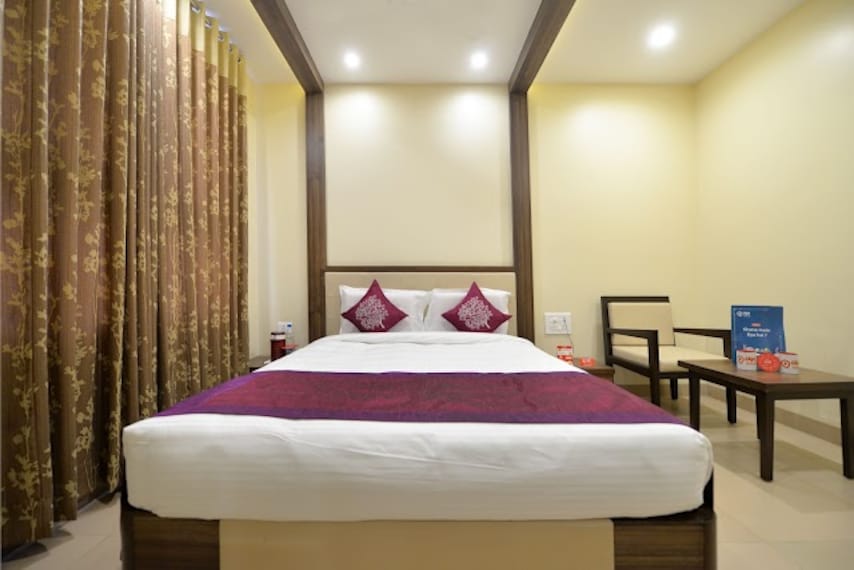 Hotel_Sign_Regency_2