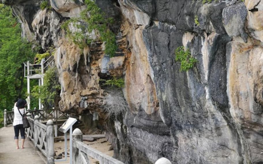Langkawi Gua Cerita Landscape Image