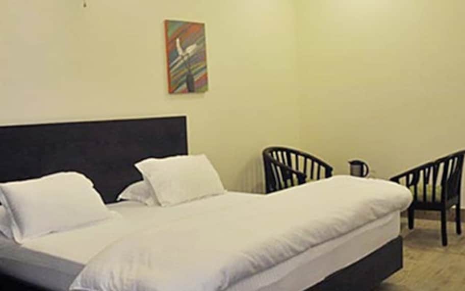 Lansdowne Lans Castle Landscape Image