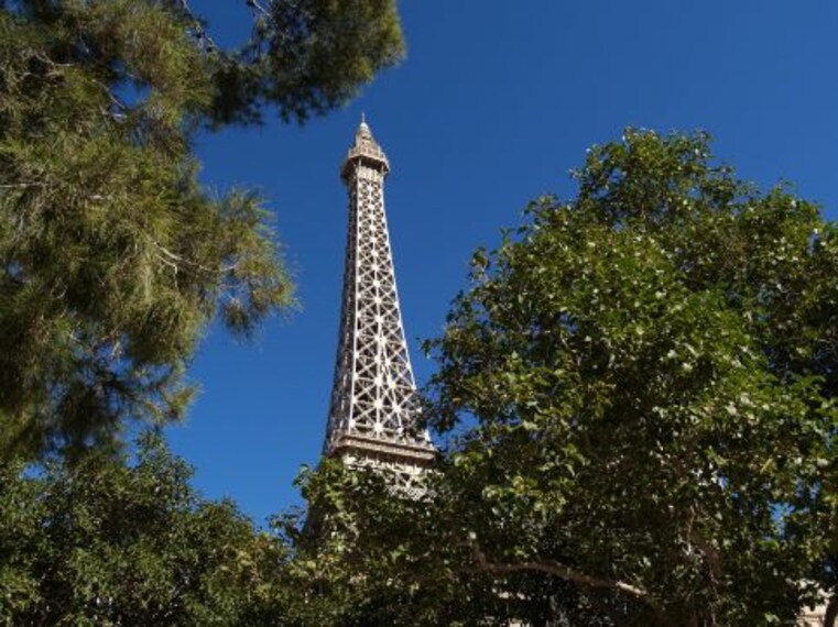 las_vegas_eiffel_tower_experience