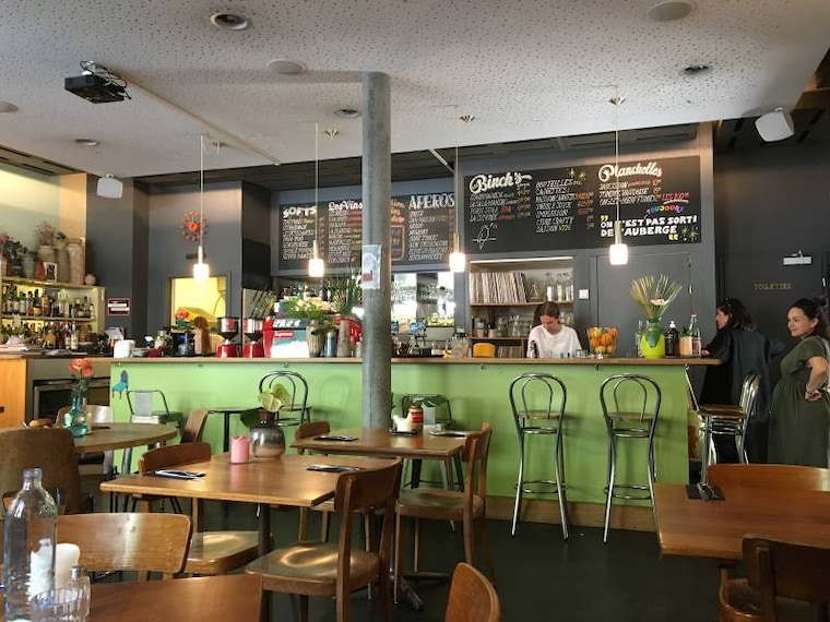 Lausanne_Cafe_des_Artisans_3