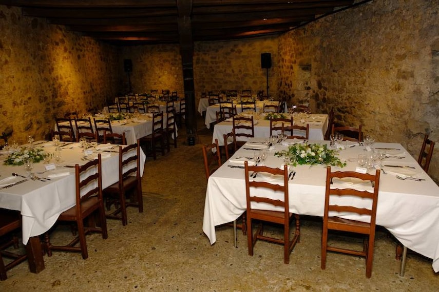 Lausanne_La_Sarraz_Castle_10