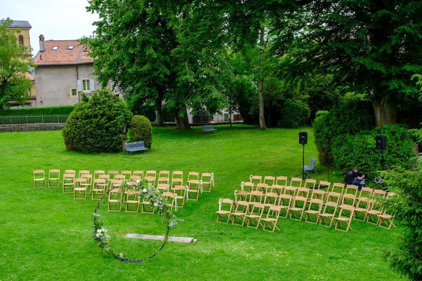 Lausanne_La_Sarraz_Castle_4