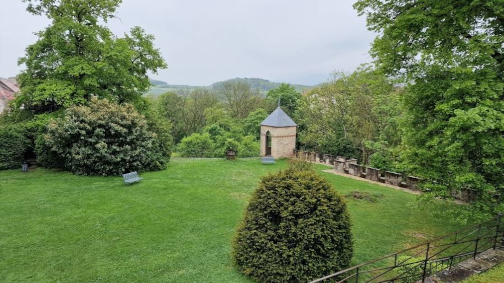 Lausanne_La_Sarraz_Castle_8