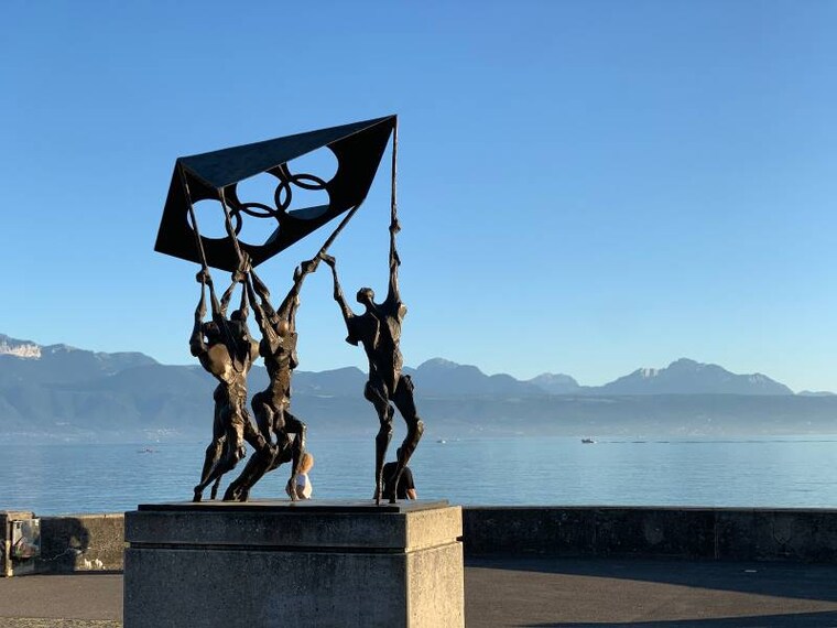 Lausanne_Parc_Olympique_2