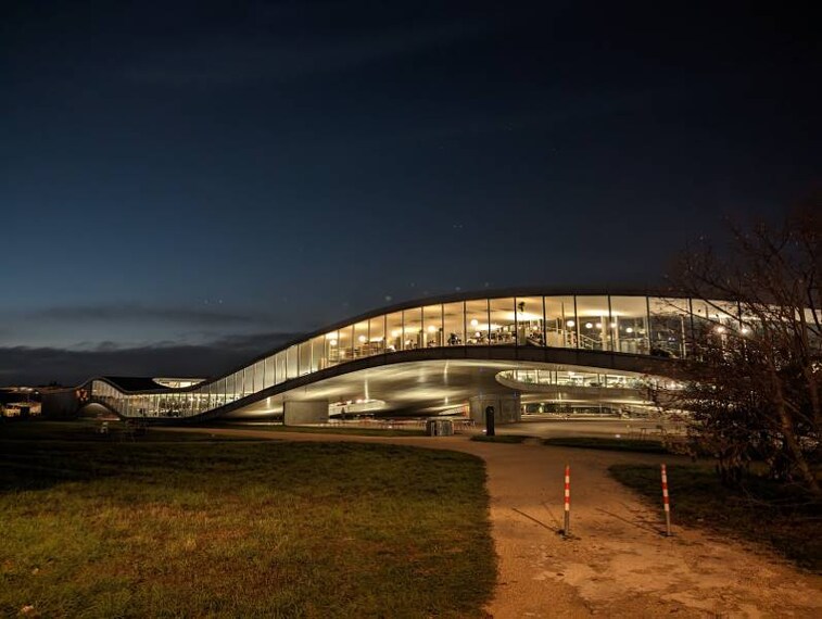 Lausanne_Rolex_Learning_Centre_2