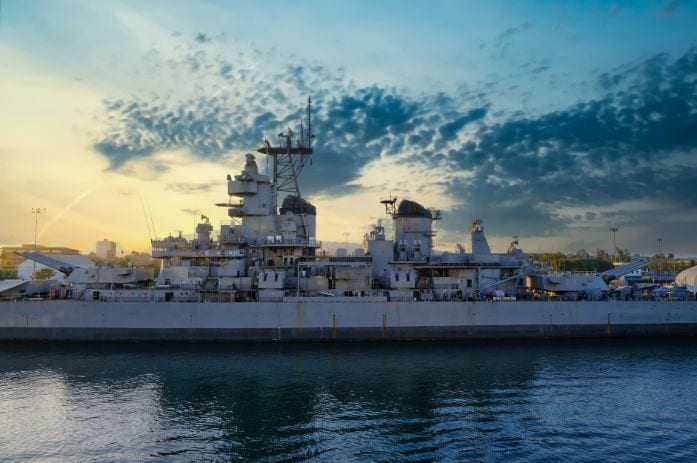 los_angeles_battleship_iowa