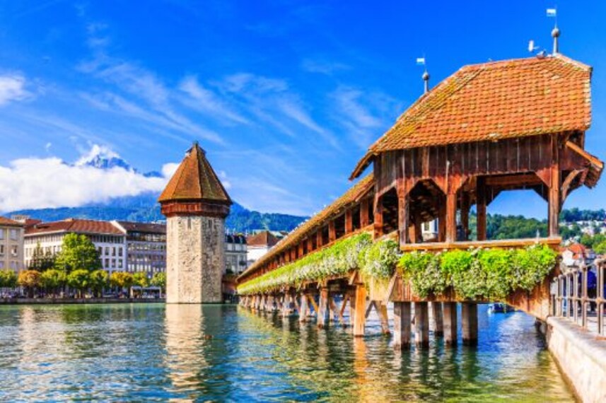 lucerne_chapel_bridge