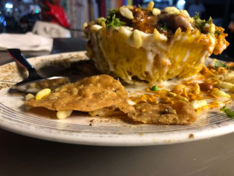 Lucknow Hazratganj Landscape Image