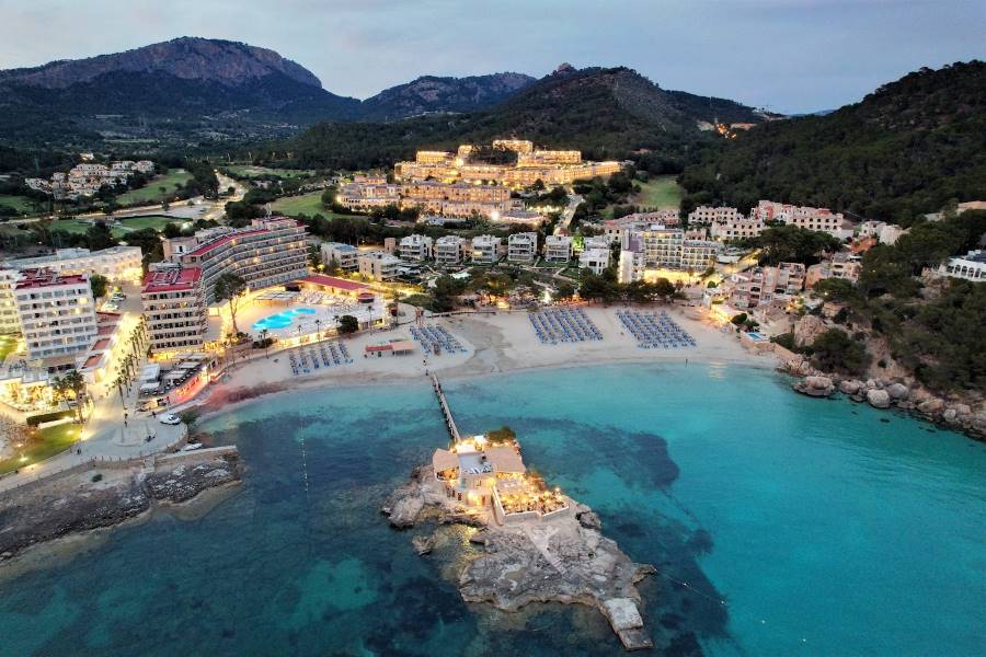 Majorca_Playa_de_Camp_de_Mar_7