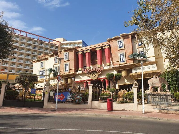 Majorca_Katmandu_Park_7