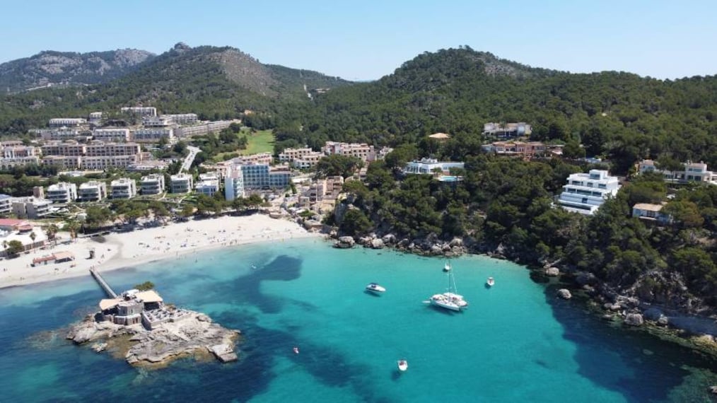 Majorca_Playa_de_Camp_de_Mar_6