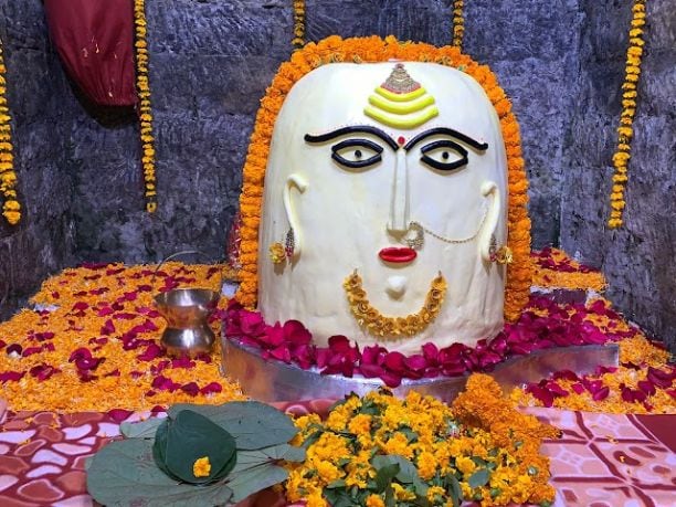 Baba_bhootnath_mandir_3