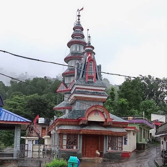 Kamaksha_devi_temple_1