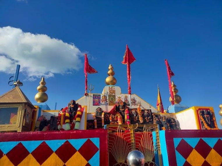 Shikari_devi_temple_2