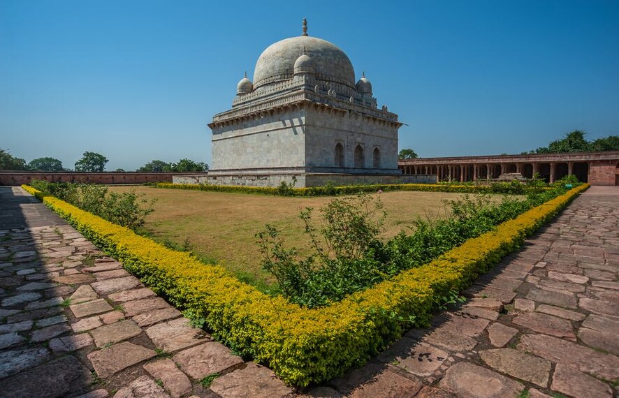 Hoshangs_Tomb_2