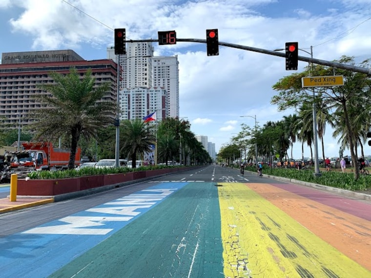 Manila_Baywalk_3