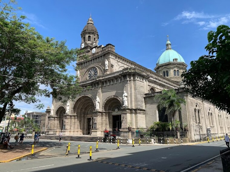 Manila_Cathedral_1