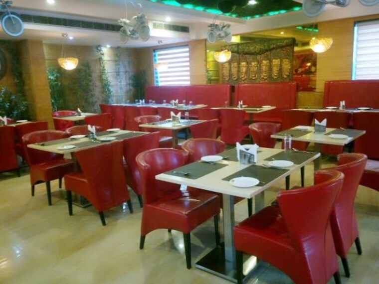 Mathura Dosa Plaza Landscape Image