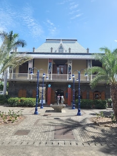 Blue Penny Museum