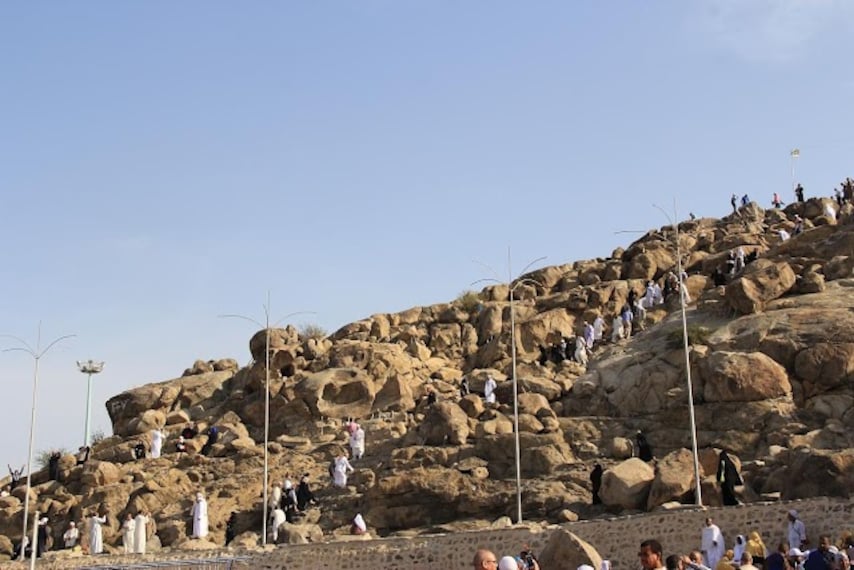 mount-arafat-mecca-3