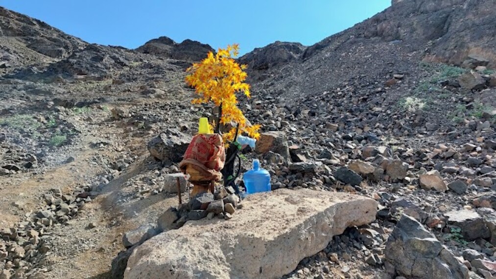 Cave_of_Bani_Haram_2